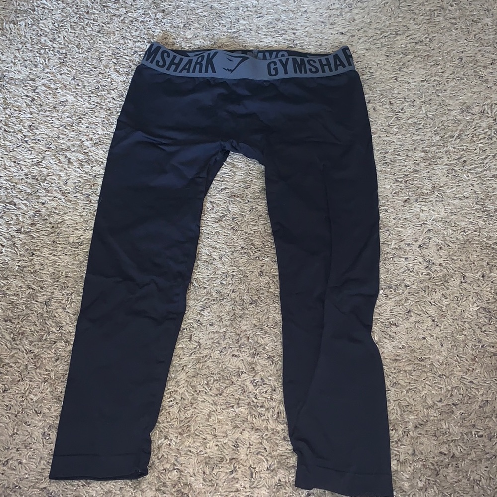 gymshark leggings. size small. elastic